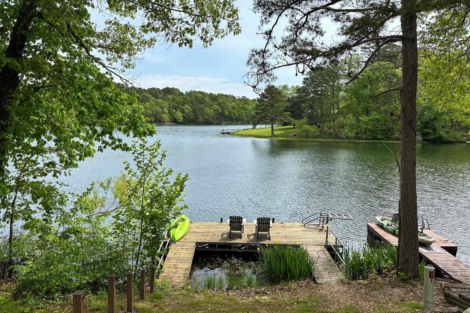 Renovated Lakefront Escape With Private Dock And Deck! Bella Vista Εξωτερικό φωτογραφία